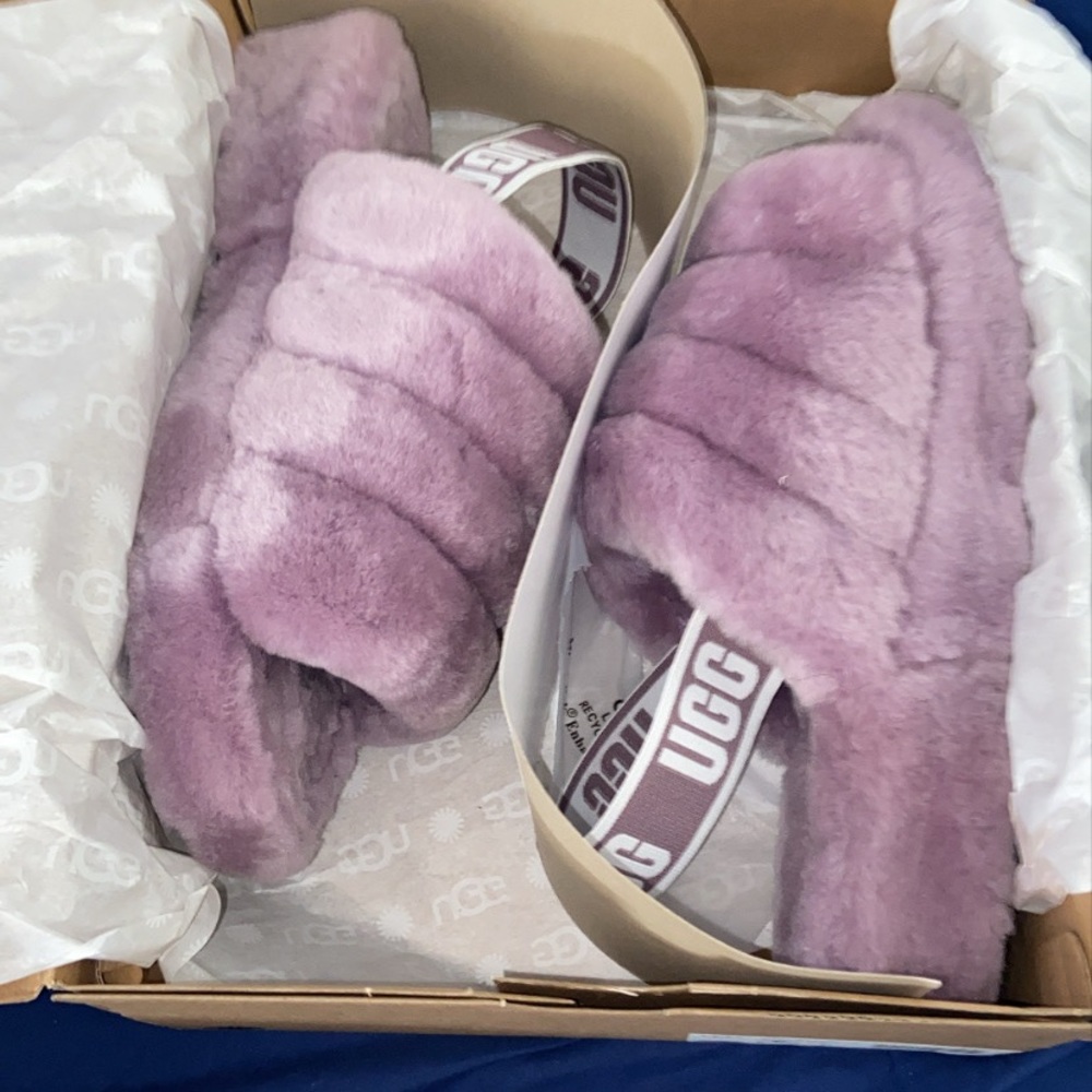 Ugg fluff yeah slides